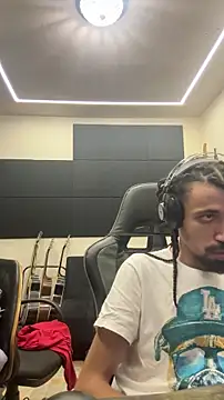 FavelaDaddyCum's cam snapshot