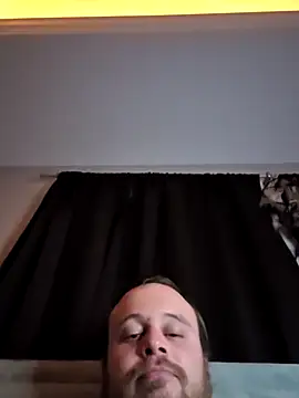 Holy5417_69's cam snapshot