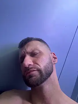 sexyhotstud12 live sex cam