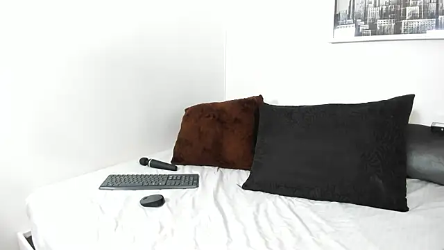 sarah_ashbourne's cam snapshot