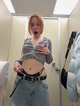 _Little_Ginger's cam snapshot