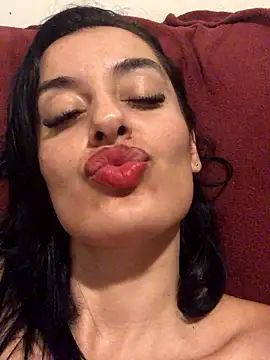 Catmila94 live sex cam