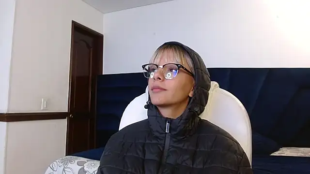 peyton_golden1's cam snapshot