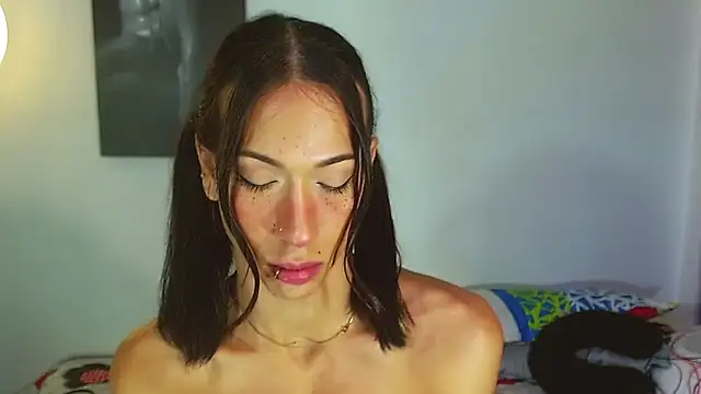 Kenisha_Sweet live sex cam