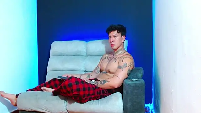 JUSTIN_FULLER1 live sex cam