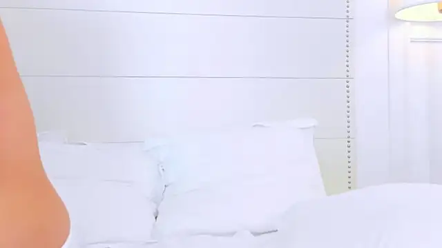 NaomiYuu's cam snapshot