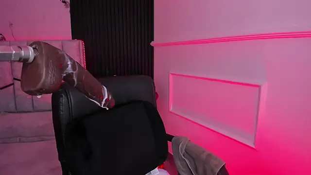 daniiphoeniixx's cam snapshot