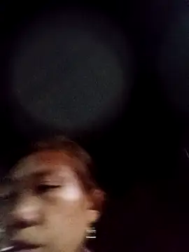 bella-la's cam snapshot