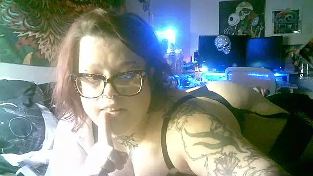 SPICYMISFIT's cam snapshot