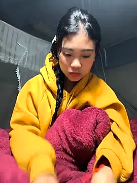 Lynly_k2 live sex cam