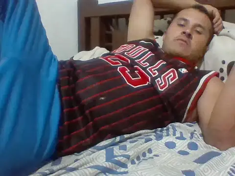 santiii___12's cam snapshot