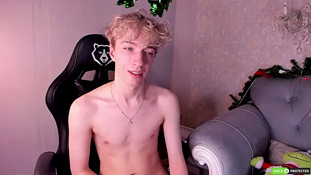 TrevorBenson live sex cam