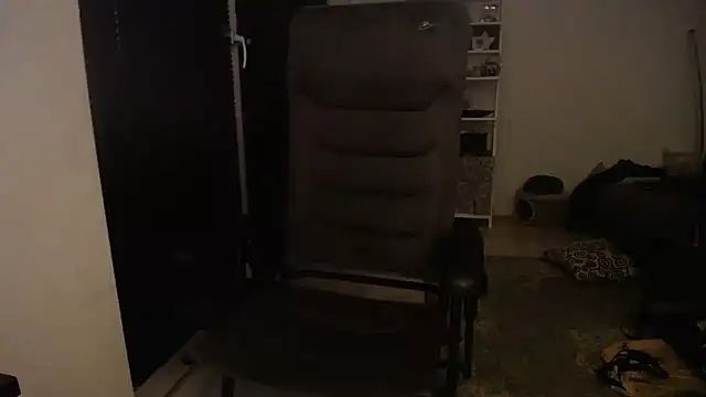 P4RtYBOII92 live sex cam