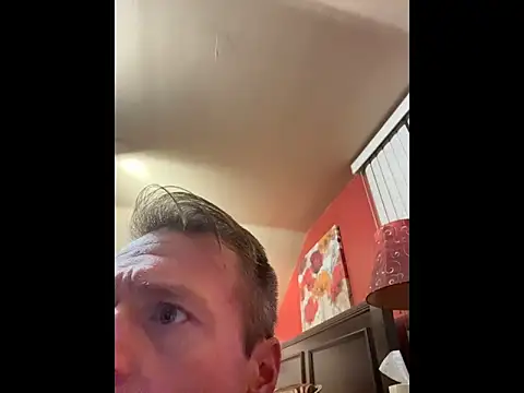 DILFiGuess1 live sex cam