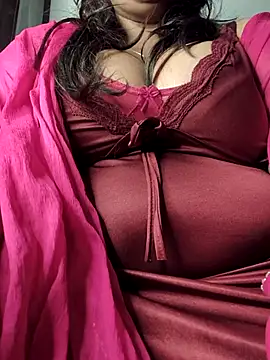 Sweetindianbaby live sex cam