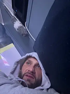 sexyhotstud12 live sex cam