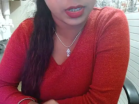 LovingPihu live sex cam