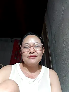 Everleigh_mom's cam snapshot