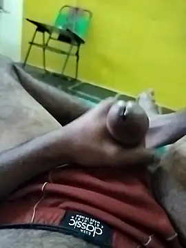 Teluguking143's cam snapshot