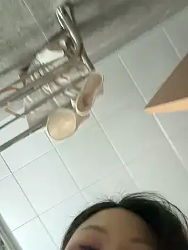 Yiyi-521 live sex cam