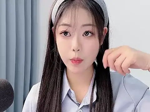 smalldaisy live sex cam