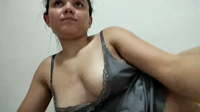 isabelly08ty live sex cam