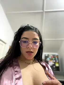 Lia_flowers live sex cam