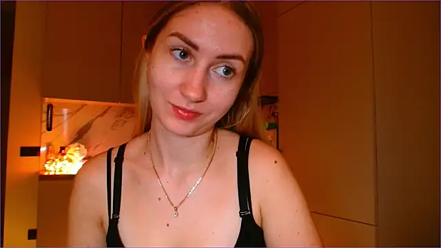 BluueSilk's cam snapshot