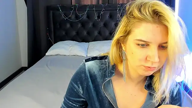 SoftLana's cam snapshot