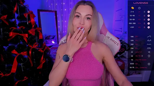 AdeleRoberts's cam snapshot