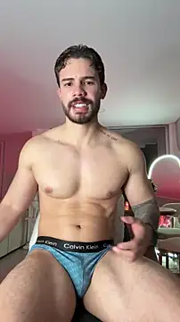 Valenthino_Salvatore live sex cam