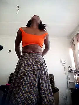 sluttylaura21's cam snapshot