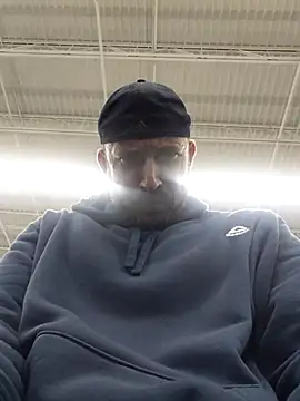 Brucejuce6669 live sex cam