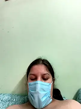 Cute_hotzara live sex cam