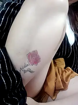 SARA6926969's cam snapshot