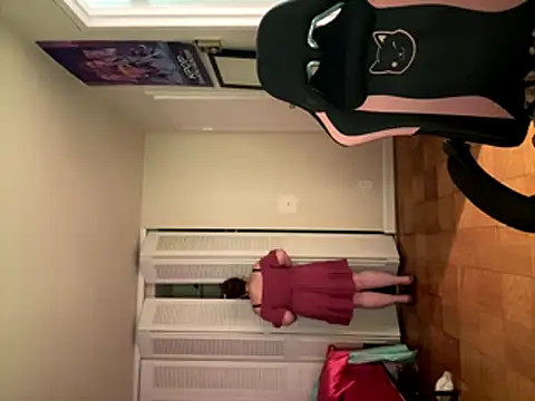 KittyCreamKisses live sex cam