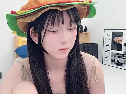 lnua-lnua's cam snapshot