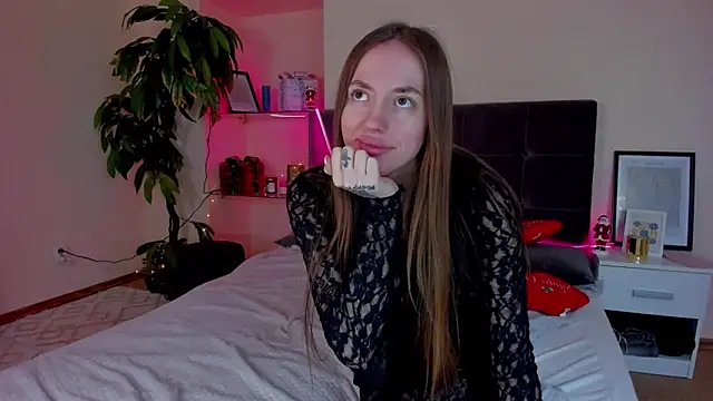 AdrianaCult's cam snapshot