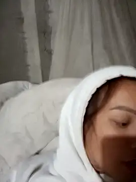 Andrea-688's cam snapshot