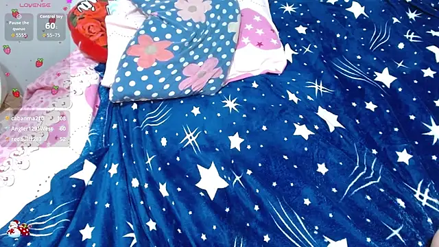 DependableAdmiral878's cam snapshot