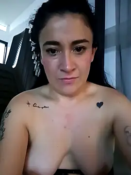 Victoria01_'s cam snapshot