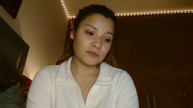 3littleschoolteens's cam snapshot