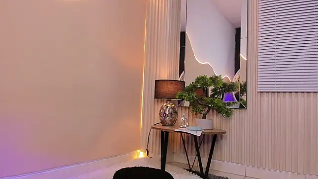 Thristan_Leones live sex cam