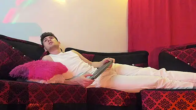 camilo_model's cam snapshot