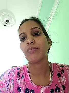 Hotty-Nidhi's cam snapshot