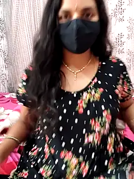 Lalitha-1995's cam snapshot