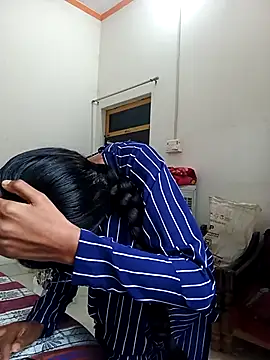 Riya_917's cam snapshot