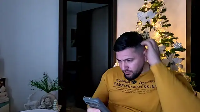 Gold_Alpha_Boy's cam snapshot