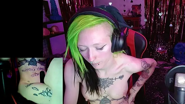 alicewonder09's cam snapshot