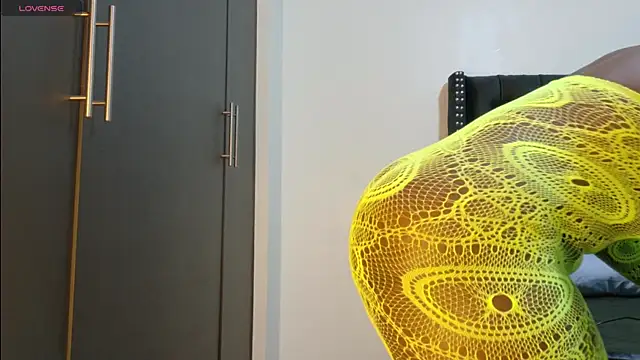 online_bestie's cam snapshot